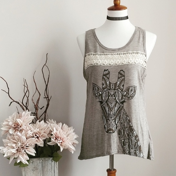 April Spirit Tops - 🎉HP🎉Graphic Tank