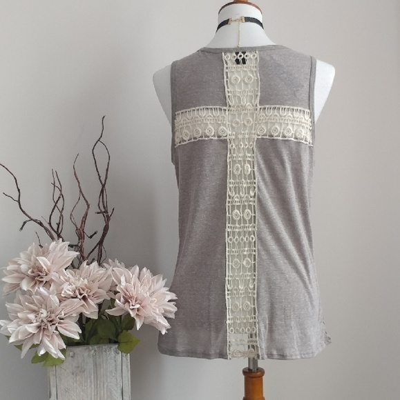 🎉HP🎉Graphic Tank - Picture 2 of 3