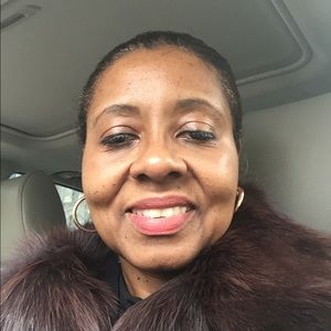 Meet your Posher, Brenda