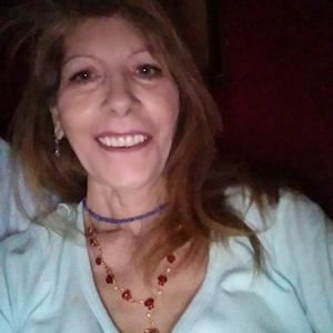 Meet your Posher, Debbie