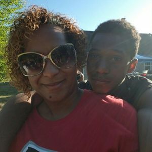 Meet your Posher, Kenia