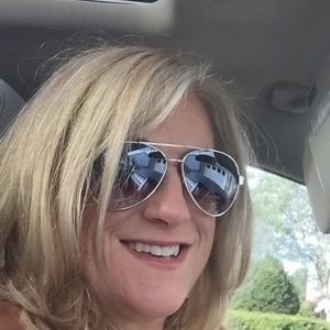 Meet your Posher, Michele