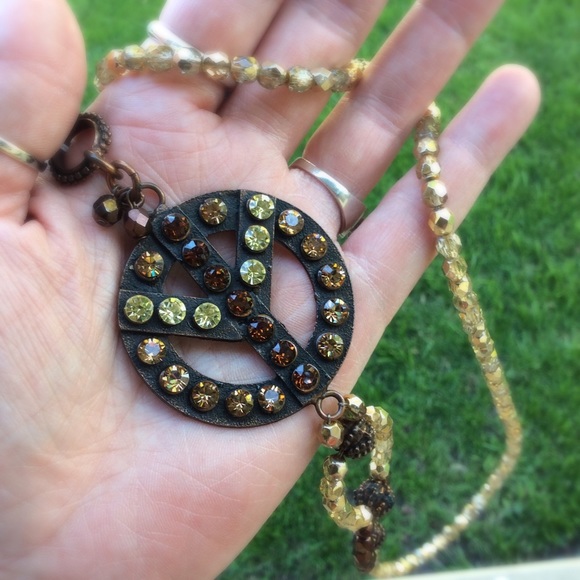 ⬇️Unique Rhinestone Beaded Belt NWT - Picture 4 of 4