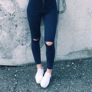 Meet your Posher, Llarely