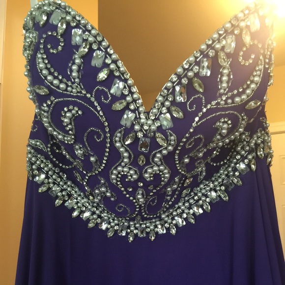 ✂️Strapless Purple Embellished Gown-NEW✂️ - Picture 1 of 7