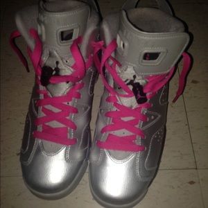 AIR JORDAN RETRO 6 GREY/PINK/BLACK