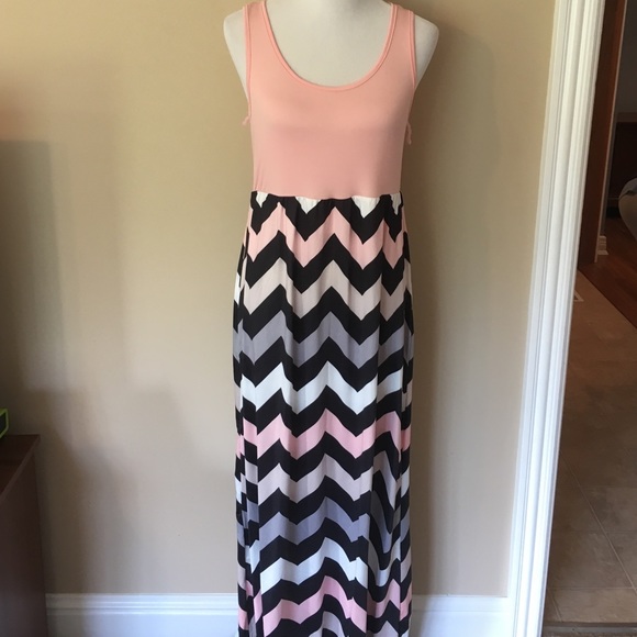 Rosegal maxi dress. Light pink & black