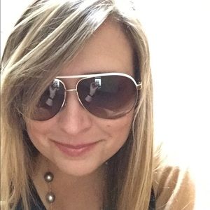 Meet your Posher, Brandi