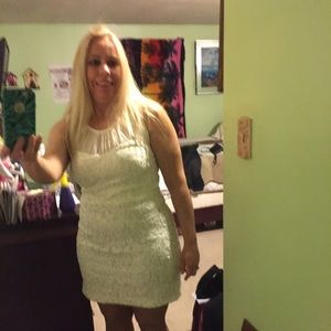 Meet your Posher, Beverly