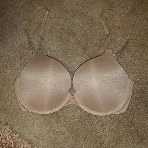 NWOT Victoria's Secret padded Perfect Coverage Bra