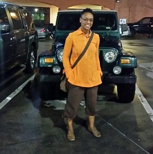 Meet your Posher, Shana