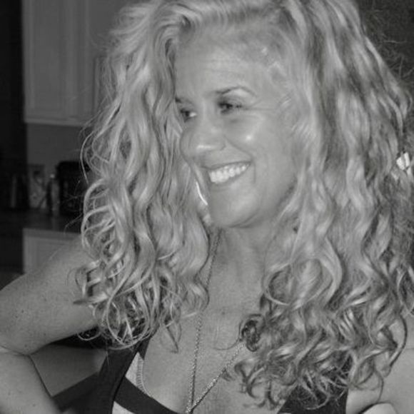 Meet your Posher, Angi