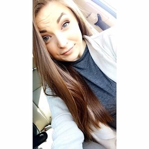 Meet your Posher, Sierra