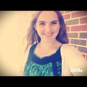 Meet your Posher, Anna claire