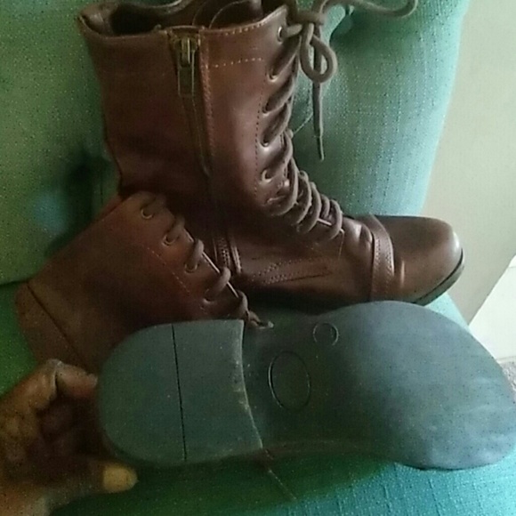 Sold - Picture 3 of 3