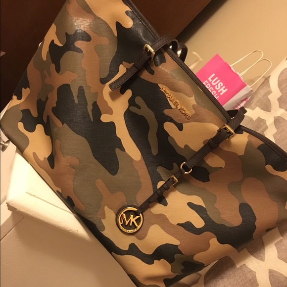 Michael kors camo jet set tote - Picture 1 of 4