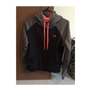 Womens medium UA pullover hoodie