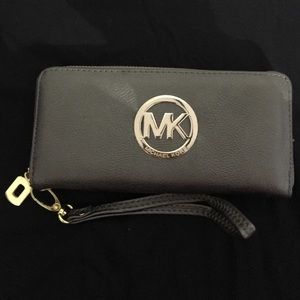 MK wallet
