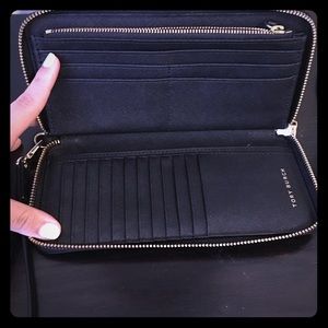 Tory Burch Continental Passport Wristlet wallet
