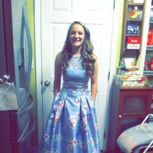 Meet your Posher, Abigail