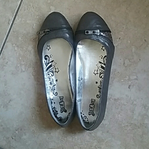Cute Simple Flats