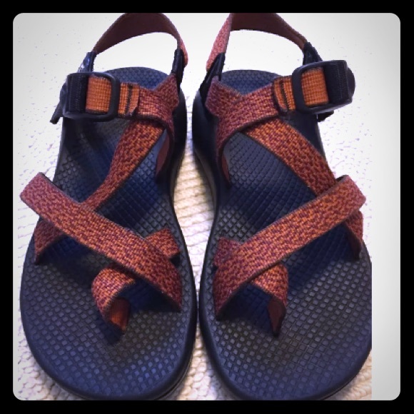 Chacos size 8