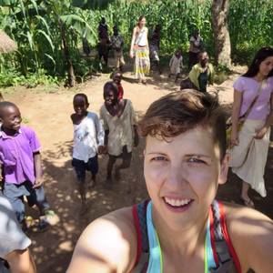 Meet your Posher, Lacey