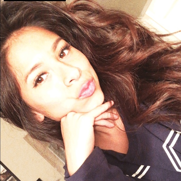 Meet your Posher, Leah