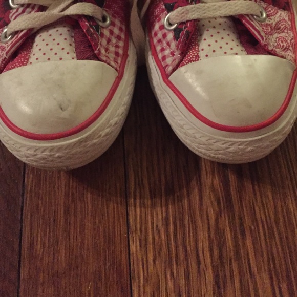 Patchwork Converse! - Picture 2 of 3