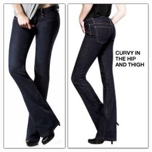 NWOT GAP 1969 Curvy Fit Jeans in Black