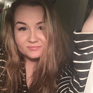 Meet your Posher, Casey