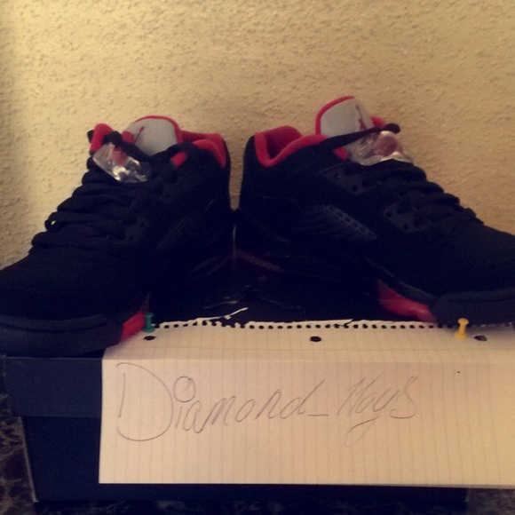 Retro 5 Low🅱💯