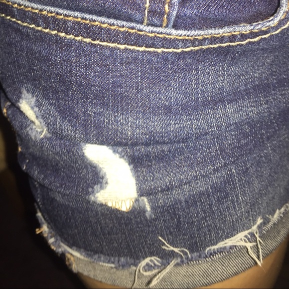 Aeropostale (designed in NYC) Midi Shorts - Picture 2 of 4