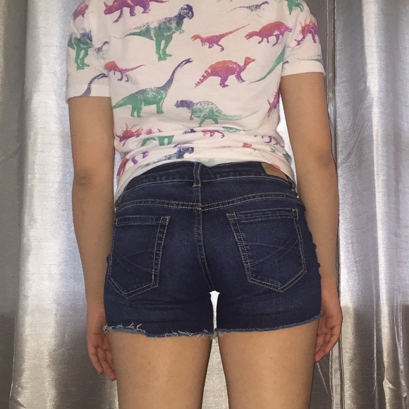 Aeropostale (designed in NYC) Midi Shorts - Picture 4 of 4