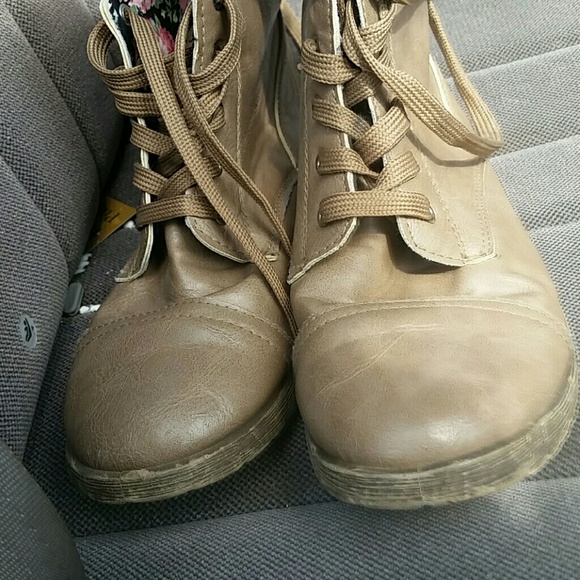 Combat boots - Picture 2 of 4