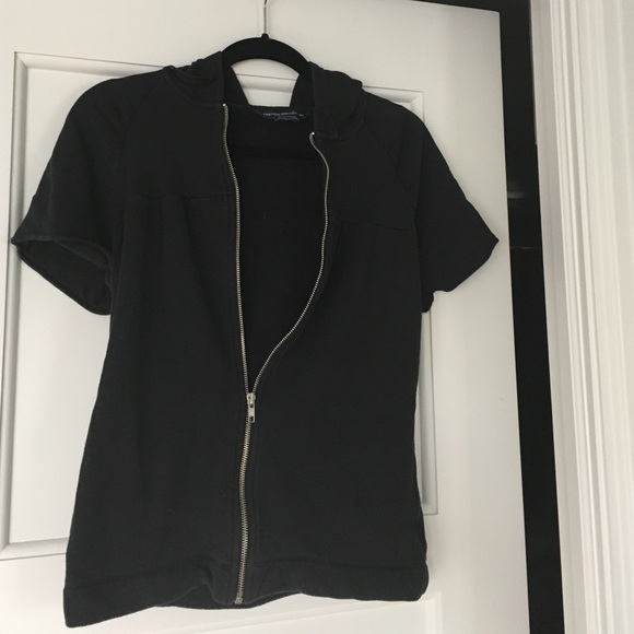 Shirtsleeve hoodie