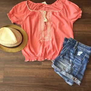 AE boho coral blouse. 🌿