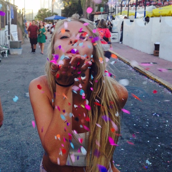 Meet your seller! - Picture 2 of 4