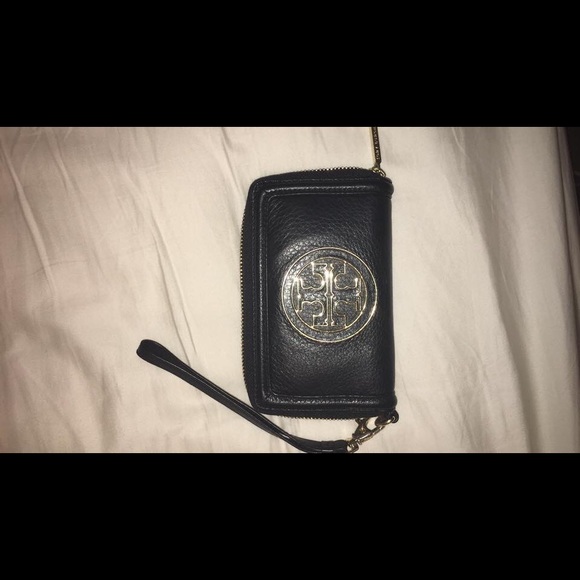 Authentic Tory burch Amanda wallet