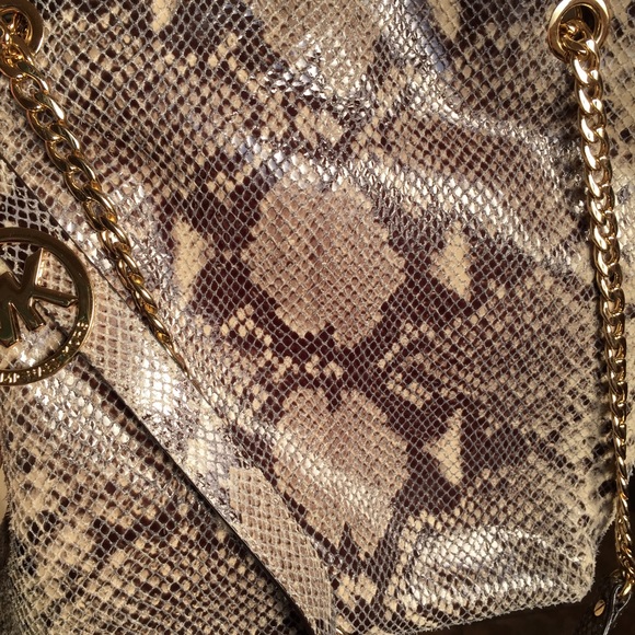 SOLD Michael Kors handbag - Picture 4 of 4