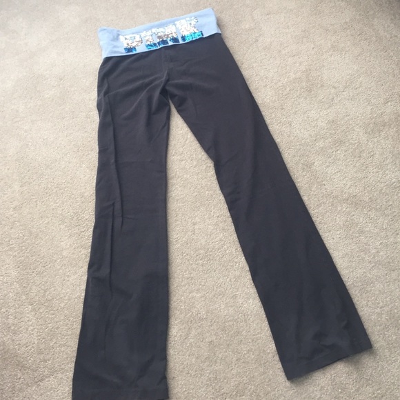 Pink bling yoga pants