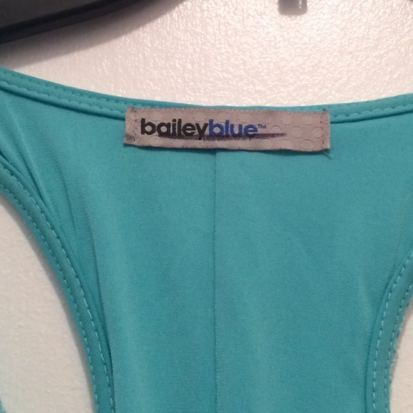 Mint green geometric designed dress - Picture 2 of 2