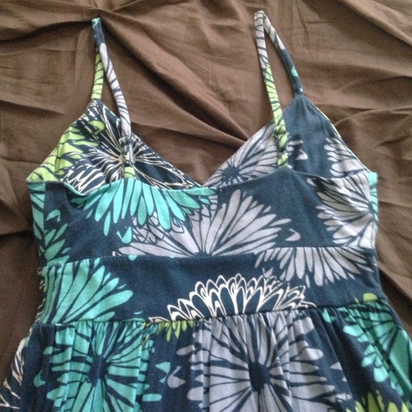 Host PickFloral Dress - Picture 2 of 4