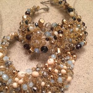 2 beautiful statement necklaces😍