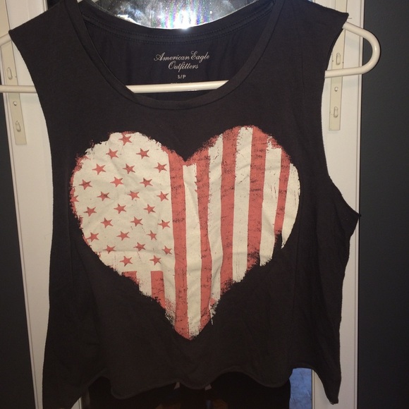 Sleeveless crop top