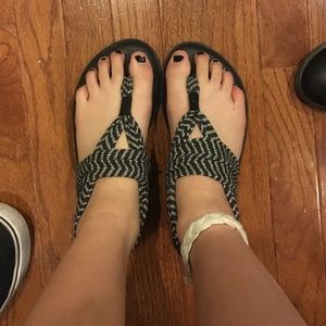 Sanuk sandals
