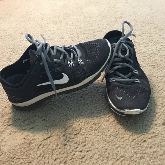 Black nike free runs tri fit 4