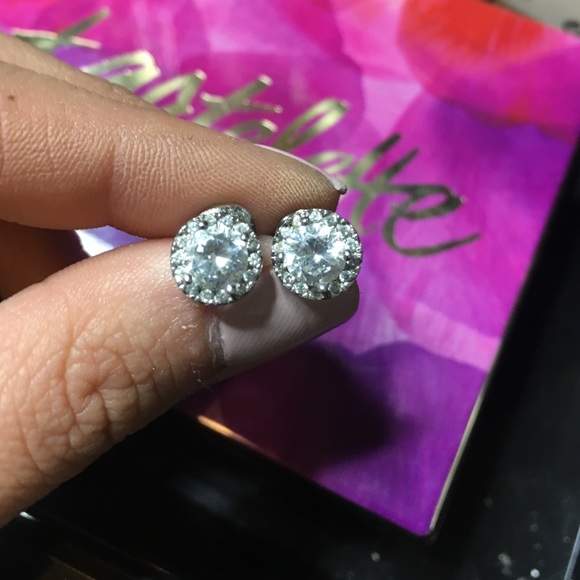 Cz studs with halo SS