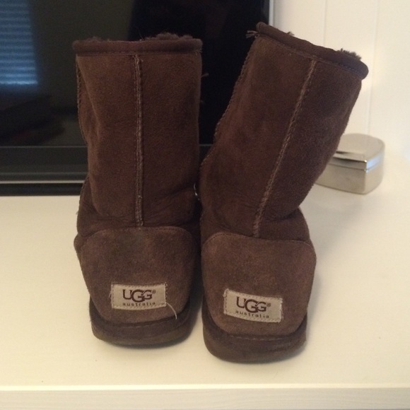 Dark Brown Uggs With Black Leggings Dark Brown Uggs With Black Leggings