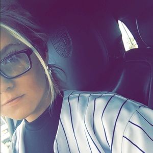 Meet your Posher, Kas